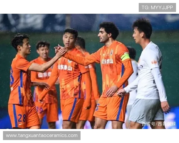 海港客战山东与成都主场迎战河南赛程对比分析 海港客战山东与成都主场迎战河南赛程对比分析