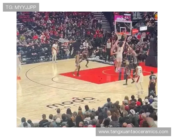 原创开拓者锋线球员轰下30+三双， bench无能致败局反转？